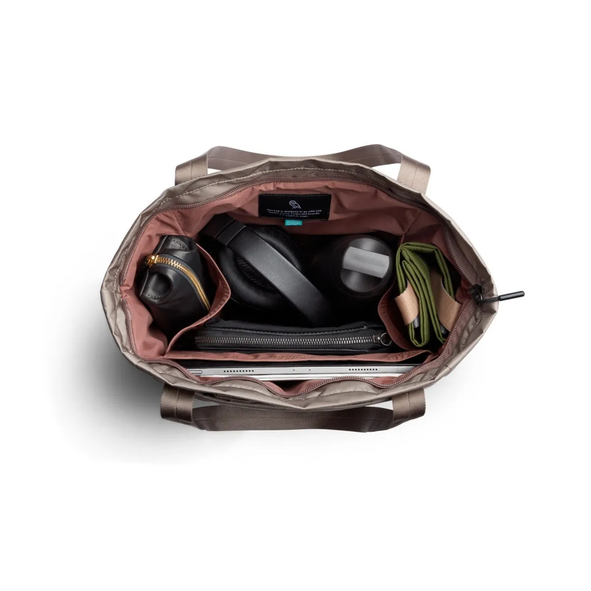 Bellroy Laneway Totepack 18L in Fawn