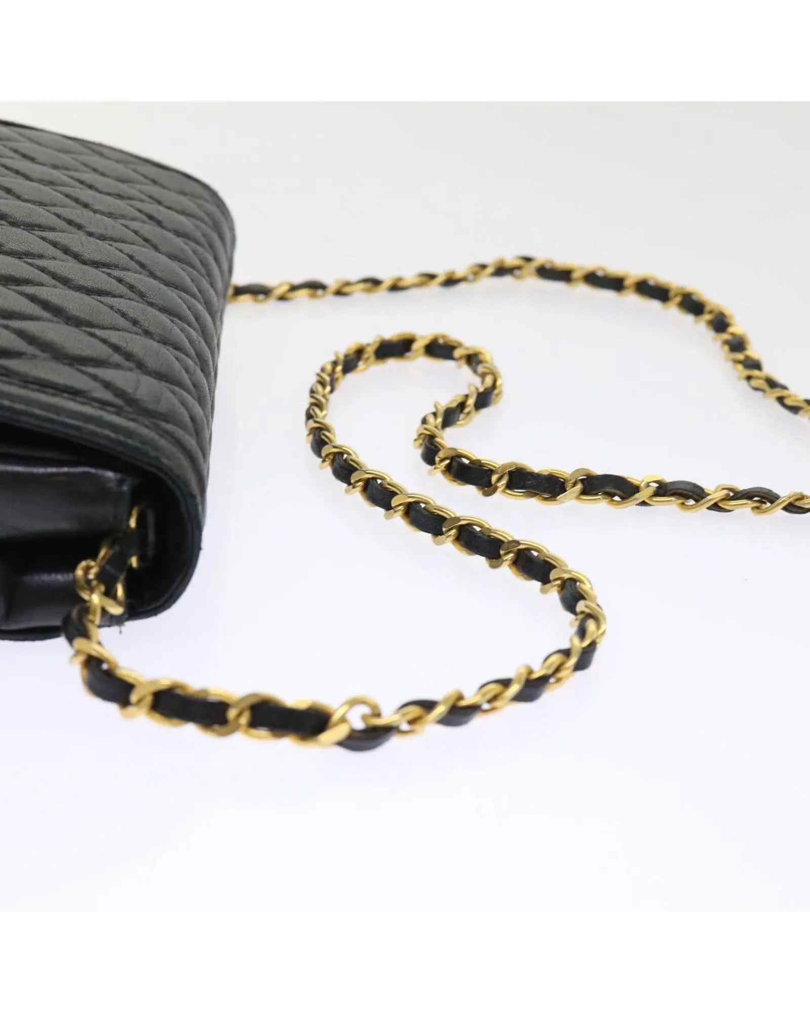 Chain Quilted Leather Shoulder Bag - Black